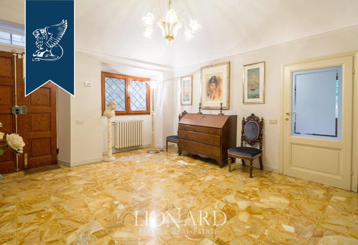 Image No.44-5 Bed Villa for sale