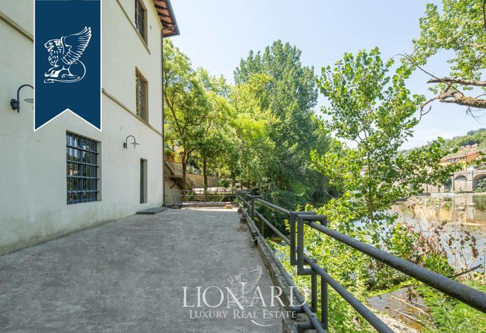 Image No.9-5 Bed Villa for sale