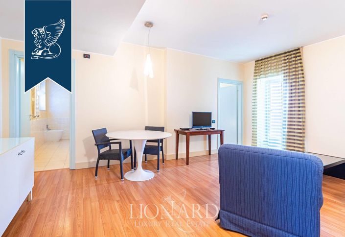 Image No.42-43 Bed Villa for sale