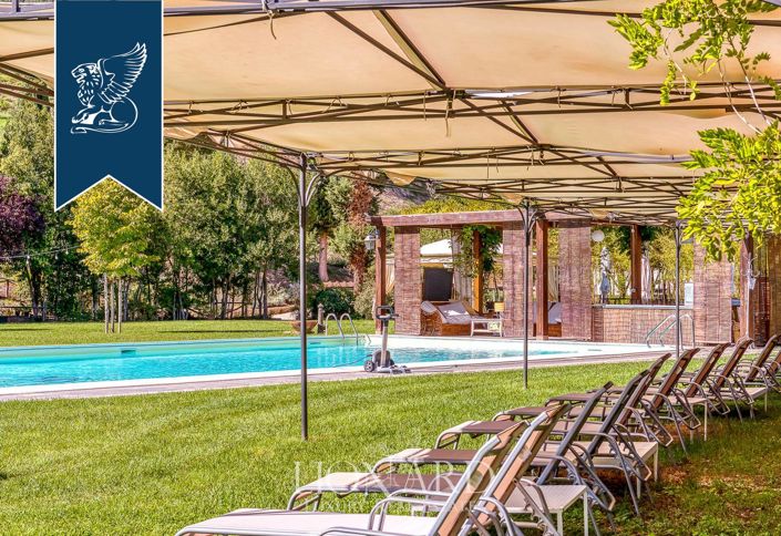 Image No.18-Ferme de 18 chambres à vendre à Viterbe