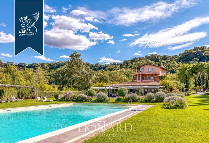 Image No.2-Ferme de 18 chambres à vendre à Viterbe