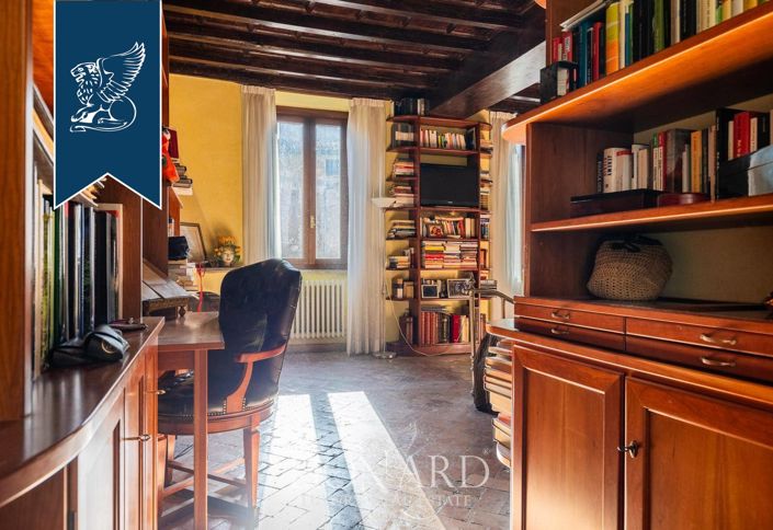 Image No.12-4 Bed Apartment for sale