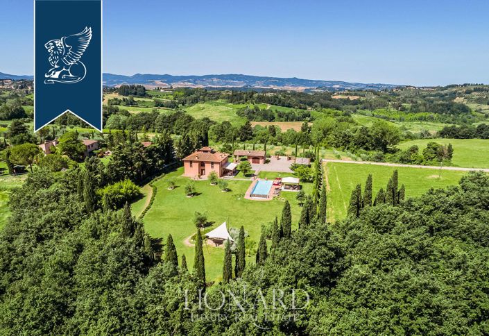 Image No.2-4 Bed Villa for sale