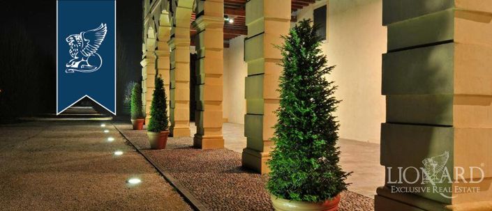 Image No.17-2 Bed Villa for sale