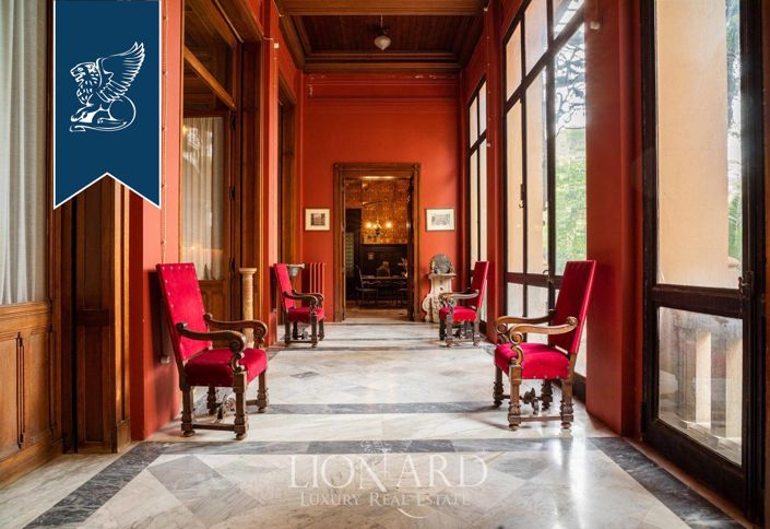 Image No.10-6 Bed Villa for sale