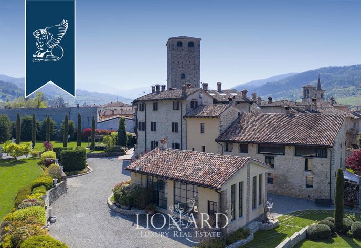 Image No.43-Propriété de 7 chambres à vendre à Varzi