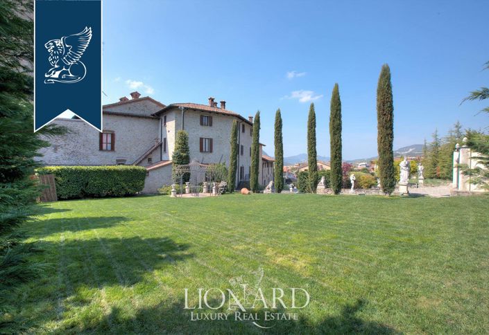 Image No.5-Propriété de 7 chambres à vendre à Varzi