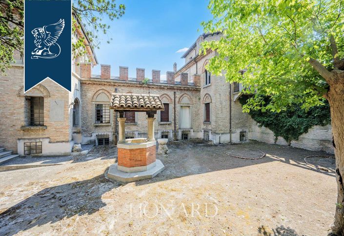 Image No.22-5 Bed Villa for sale