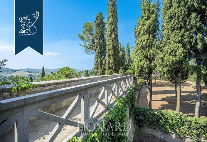 Image No.30-5 Bed Villa for sale