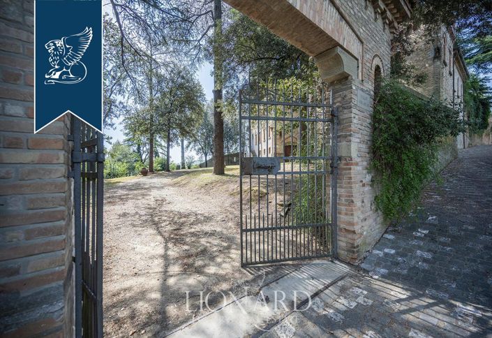 Image No.45-5 Bed Villa for sale