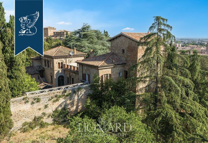 Image No.5-5 Bed Villa for sale