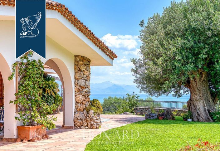 Image No.10-Villa de 8 chambres à vendre à San Giovanni a Piro