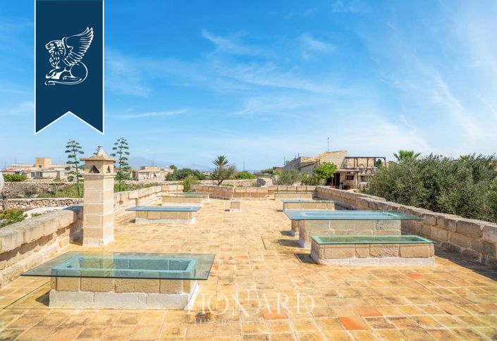 Image No.11-5 Bed Villa for sale