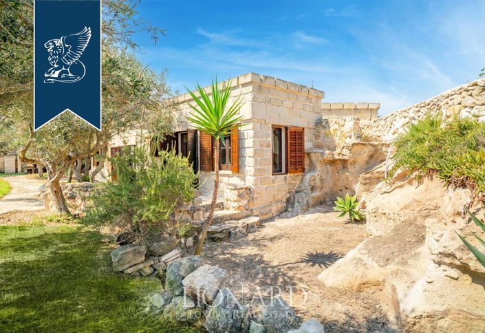 Image No.16-5 Bed Villa for sale