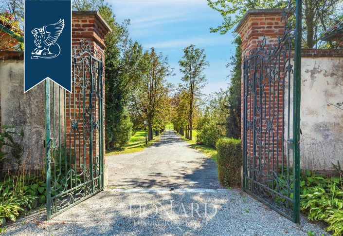 Image No.17-Villa de 6 chambres à vendre à Turin