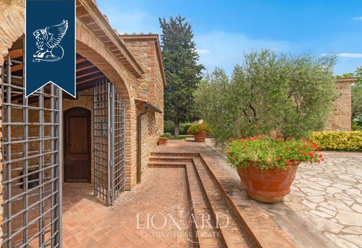 Image No.15-Ferme de 11 chambres à vendre à Poggibonsi