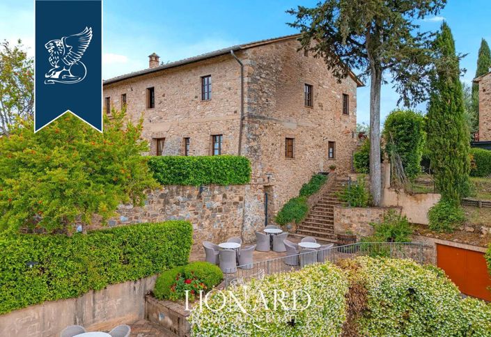 Image No.5-Ferme de 11 chambres à vendre à Poggibonsi