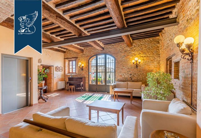 Image No.47-27 Bed Hotel for sale