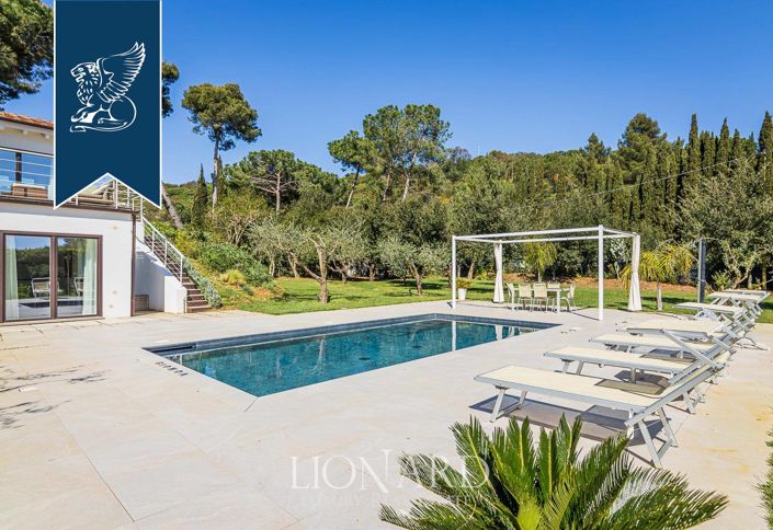 Image No.11-4 Bed Villa for sale