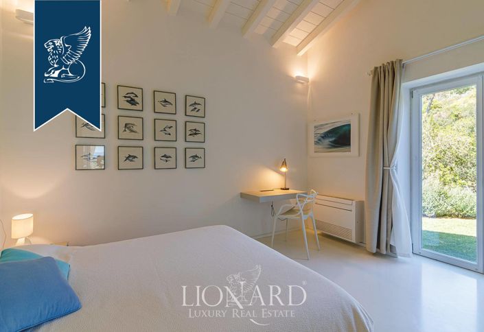 Image No.54-4 Bed Villa for sale