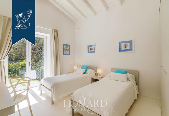 Image No.55-4 Bed Villa for sale