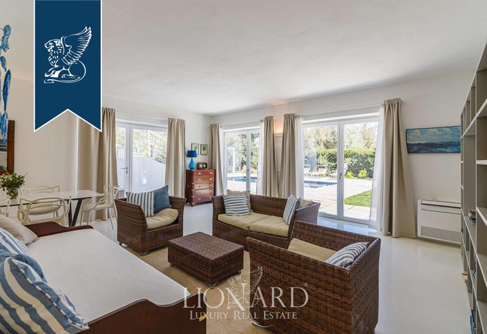 Image No.57-4 Bed Villa for sale