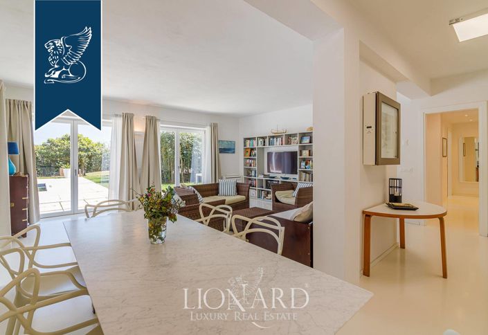 Image No.59-4 Bed Villa for sale