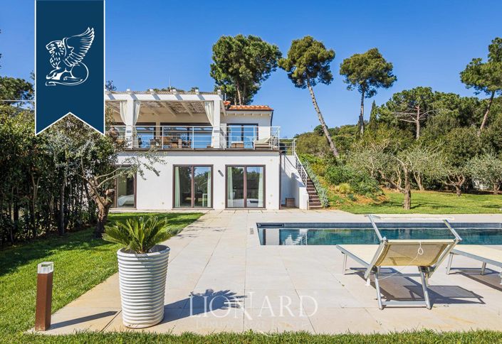 Image No.7-4 Bed Villa for sale