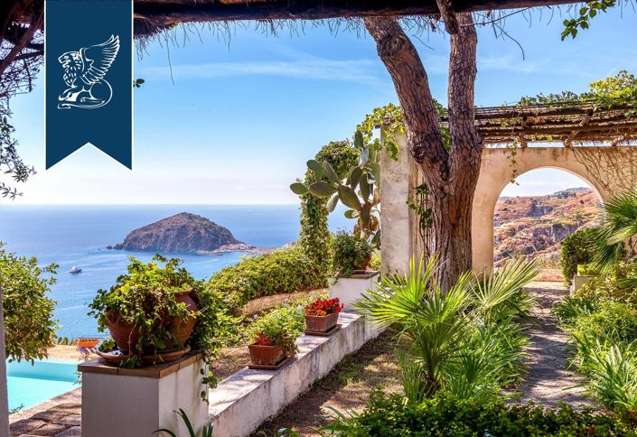 Image No.7-4 Bed Villa for sale