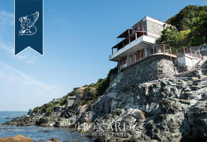 Image No.10-5 Bed Villa for sale