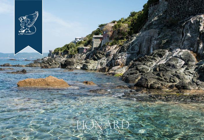 Image No.12-5 Bed Villa for sale