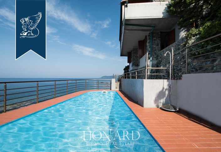 Image No.13-5 Bed Villa for sale