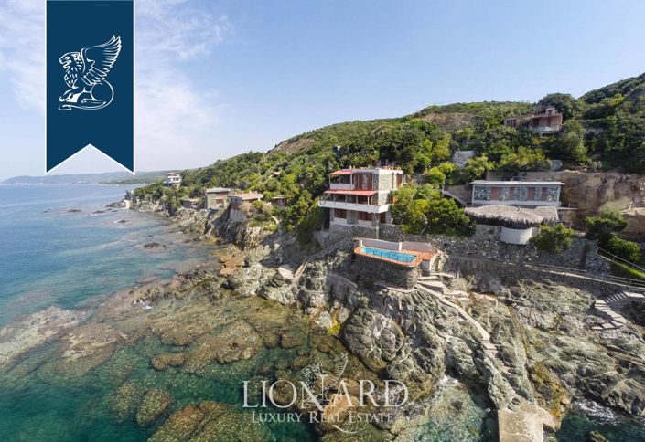 Image No.2-5 Bed Villa for sale