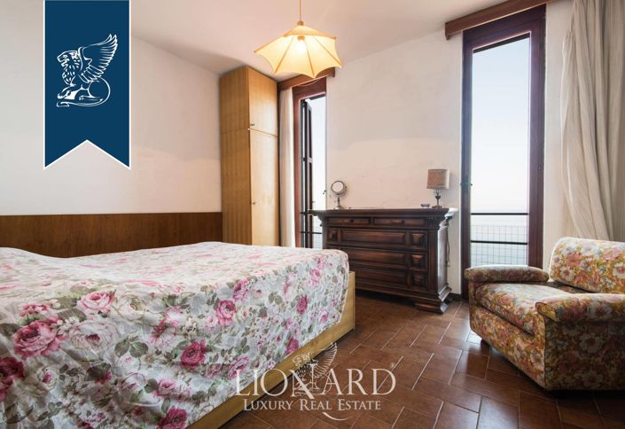 Image No.46-5 Bed Villa for sale