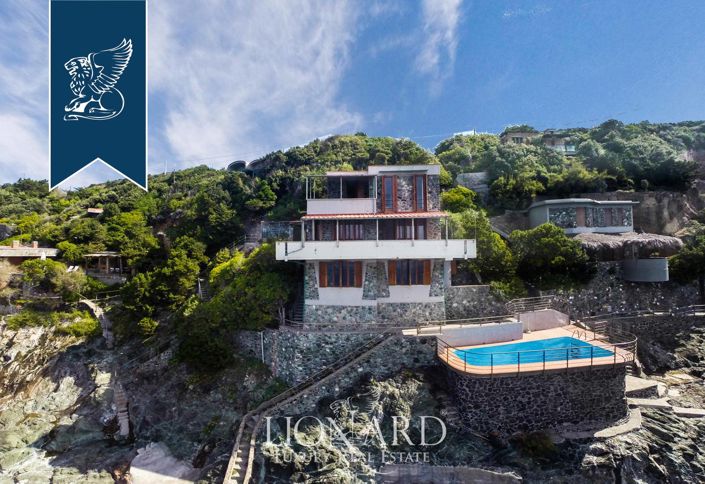 Image No.6-5 Bed Villa for sale