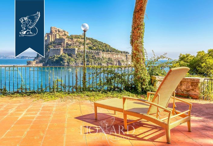 Image No.4-4 Bed Villa for sale