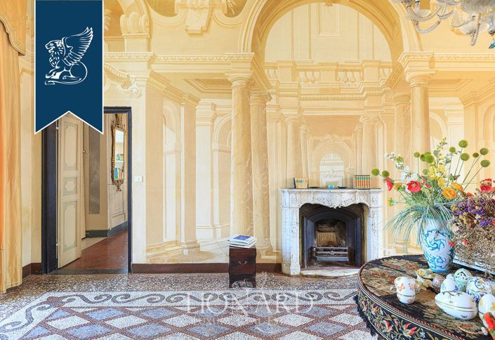 Image No.26-10 Bed Villa for sale