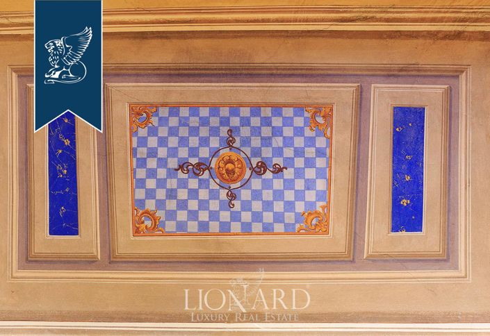 Image No.49-10 Bed Villa for sale