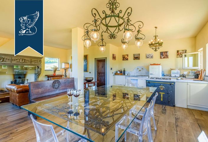 Image No.33-Maison de campagne de 4 chambres à vendre à Borgo San Lorenzo