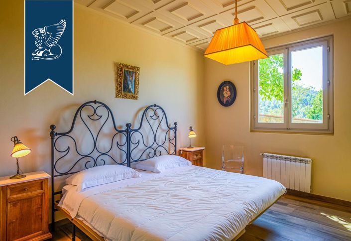 Image No.37-Maison de campagne de 4 chambres à vendre à Borgo San Lorenzo