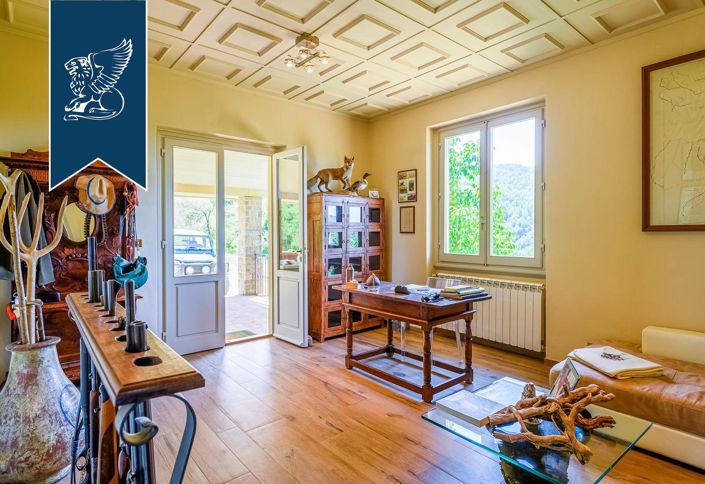 Image No.38-Maison de campagne de 4 chambres à vendre à Borgo San Lorenzo