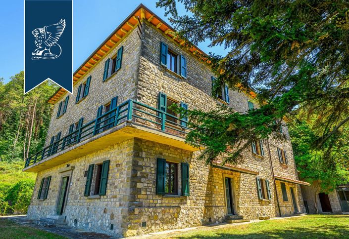 Image No.39-Maison de campagne de 4 chambres à vendre à Borgo San Lorenzo