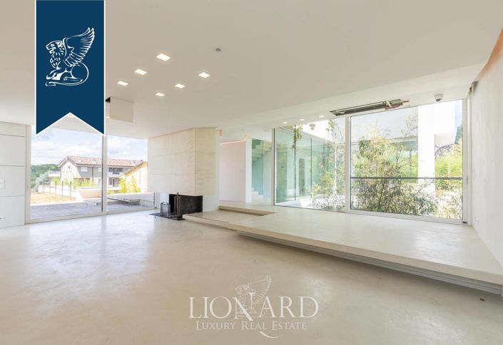 Image No.7-5 Bed Villa for sale