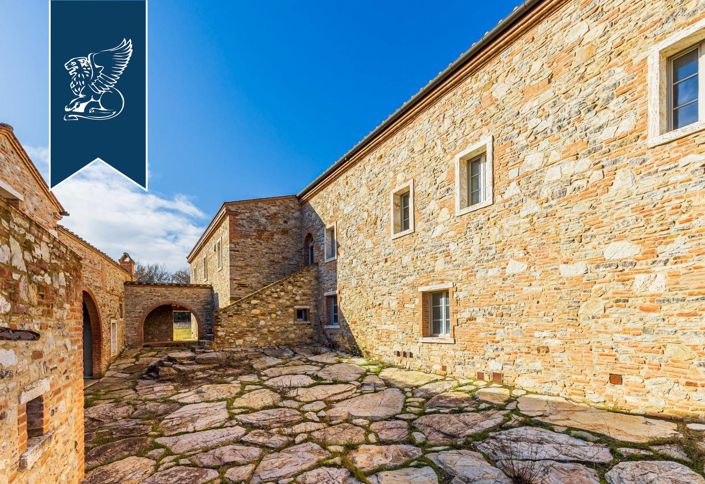 Image No.31-Maison de campagne de 16 chambres à vendre à Rapolano Terme