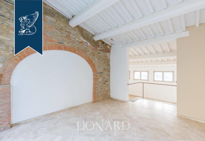 Image No.35-Maison de campagne de 16 chambres à vendre à Rapolano Terme