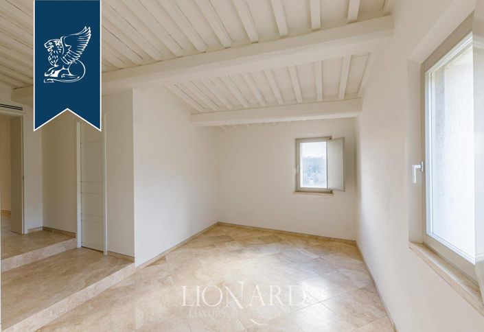 Image No.56-Maison de campagne de 16 chambres à vendre à Rapolano Terme