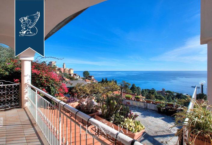 Image No.13-4 Bed Villa for sale