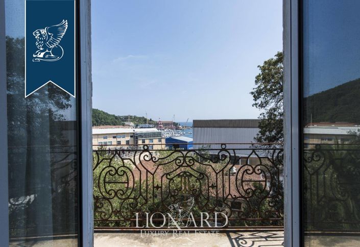 Image No.9-4 Bed Villa for sale