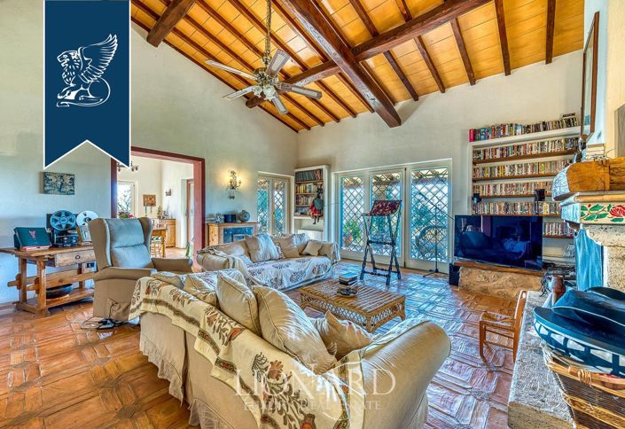 Image No.11-6 Bed Villa for sale