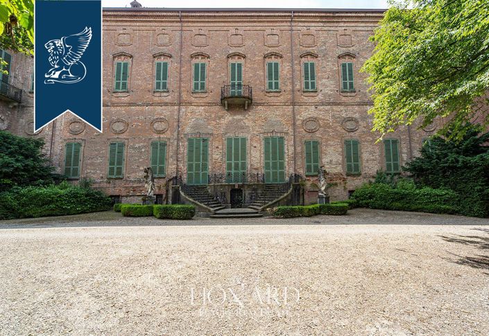 Image No.48-55 Bed Property for sale